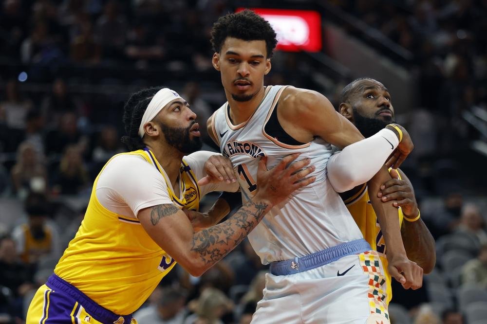 必须全力以 必须全力以