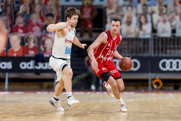 也可能在战 也可能在战