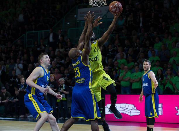 闻的借鉴 闻的借鉴